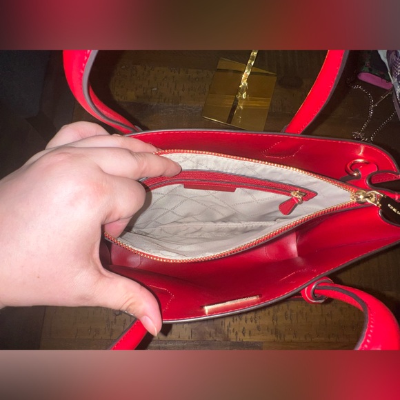 Michael Kors Vibrant Red Bag - Picture 3 of 11